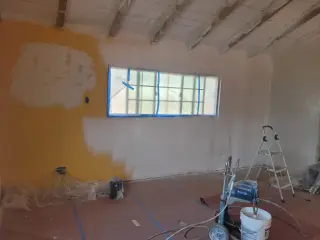 Cardenas contrucion  and remodeling.