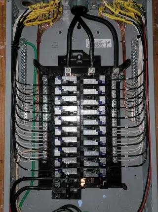 Ofrezco mis servicios de electricista