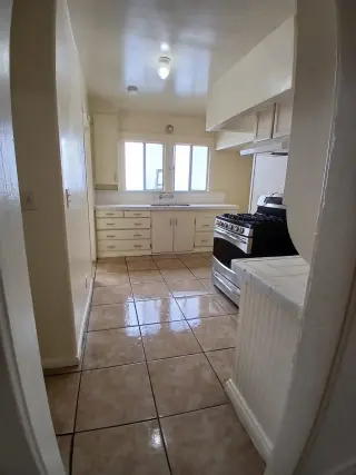 3 BEDROOM HOUSE FOR RENT
