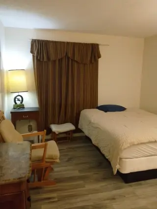 Rento habitación amoblada en Orlando