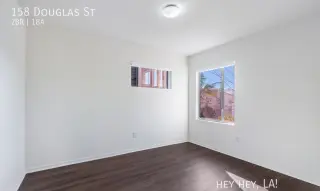 Casa en alquiler de 2 dormitorios y 1 baño en Los Ángeles.