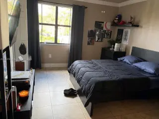 Se Renta Apartamento de 2 dormitorios y 2 baños
