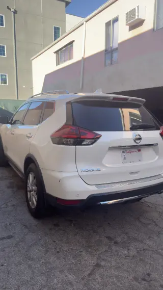 🚙 Nissan Rogue 2020