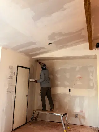 CONSTRUCCIONES NUEVAS Y REMODELACIONES