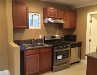 Distribución: 1 dormitorio, 1 baño (vivienda )