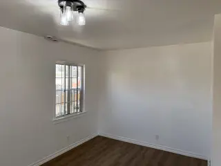 Hermoso Estudio Renovado con Entrada Privada y Vista a la Ciudad