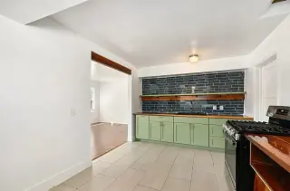 Beautiful Home With Easy Access