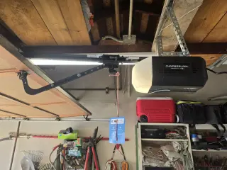 Chamberlain Smart garage door opener / Motor puerta garaje