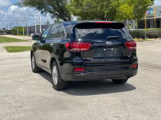 2019 Kia Sorento 💺 3 FILAS DE ASIENTOS 🧾 TÍTULO LIMPIO 💲7.499 CASH