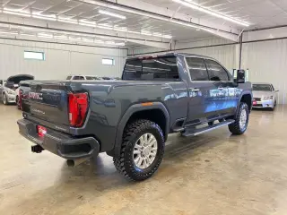 2025 GMC Sierra 2500HD Denali HD Crew Cab – Premium Luxury Heavy-Duty Truck!