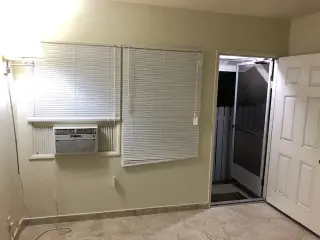 Cuarto de alquiler en Downey.