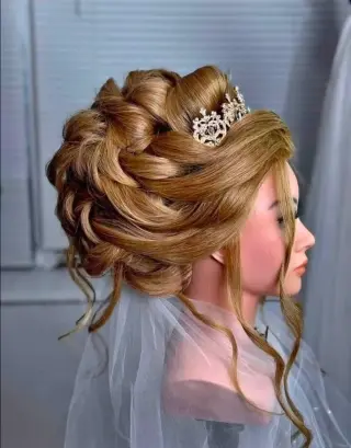 Clases de Maquillaje y unas de acrilico Profesional