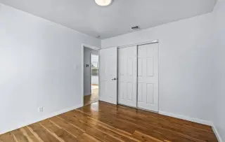 15944 Valerio St, Van Nuys, CA 91406