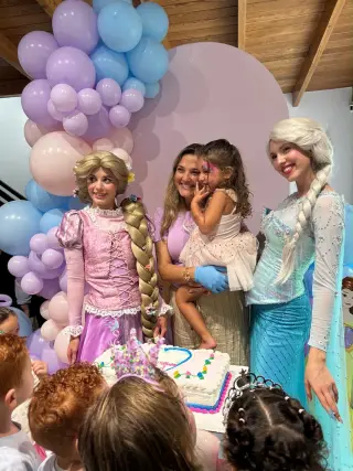 Personajes y princesas para fiestas