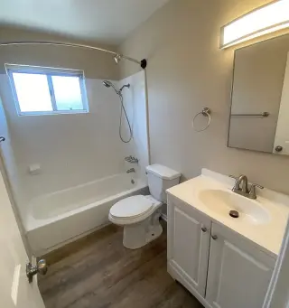 Cozy 1 bed 1 bath unit in Los Angeles