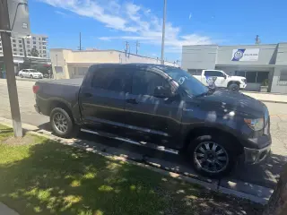 2011 toyota tundra crewmax 4.6