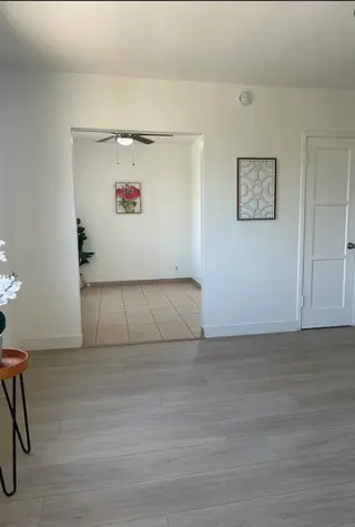 Beautiful upstairs apartment in the heart of Torrance
