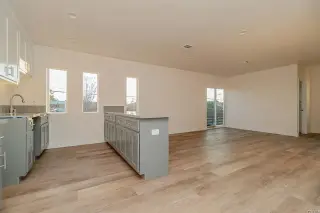 NEW  CONSTRUCTIONS: 4 BD/3 BATH TOWNHOME IN SOUTH CENTRAL LOS ANGELES