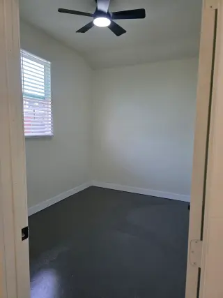 SE RENTA CASITA TRASERA