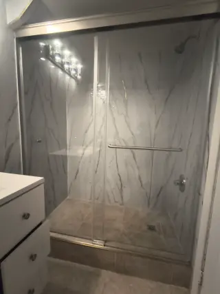 Servicios Profesionales de Remodelación - Baños y Cocinas