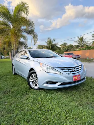🚘 Sonata 2014/ 💲2.700 CASH/ 📄 Título limpio