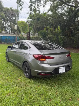 🔥2019 Hyundai Elantra CASH $6.000/ 95k millas./ MANEJA HOY!!