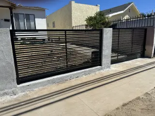 Hacemos toda clases de fence metal madera aluminio y acero inoxidable