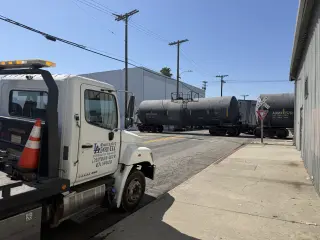 Tow trucks car