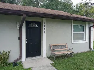 2/2 duplex located in the highly sought-after East Orlando area.
