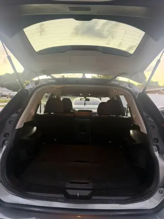 🚘 2017 Nissan Rogue / 85k Millas 🛣️