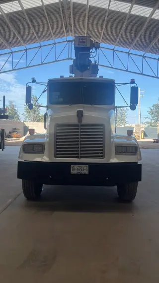 Venta de Titan de 17 toneladas