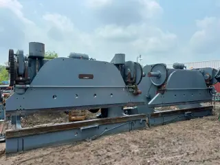 PRENSAS DOBLADORAS CINCINNATI EN TANDEM 44' x 1,500 TON
