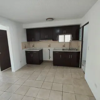 SE VENDE BONITA CASA PRIV. SAUCE EN JARDINES  DE AGUA CALIENTE