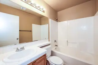 Casa unifamiliar en alquiler de 3 dormitorios y 2 baños