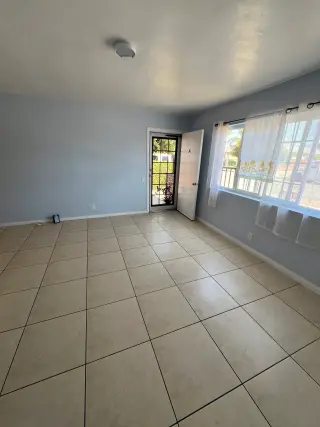 South Gate 2 Bed 1 Bath $2,500