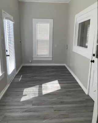 Incredible space. Inviting location. 1 bd 1 ba. Make a home with us!