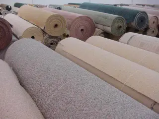 VENTA DE ALFOMBRAS Y PISOS DE MADERA