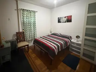 ROOMS FOR RENT AND APT