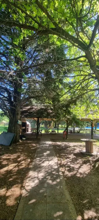 Casa quinta 3400 m2 Quincho techado y parrillas pileta amplios espacios verdes