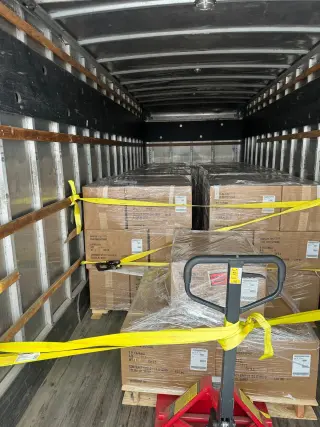 Busco choferes licencia clase C para camión Box Truck.