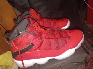 $130 ofertas aseptadas Zapatillas Air Jordan Rojas - Talla [Tu Talla Aquí]