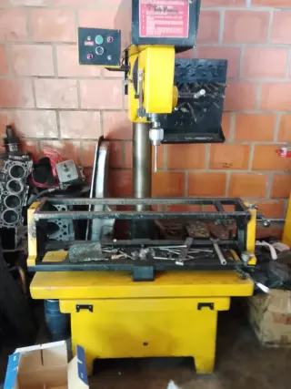 Otro Taller De Rectificado de Motores Bueno