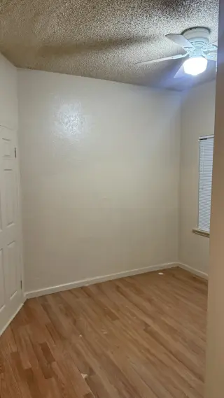 Cuarto con baño y entrada independiente