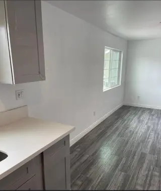 Spacious Room for Rent in Modern Apartment