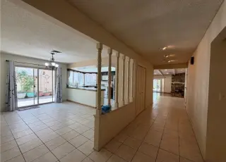 2212 Plaza Del Prado, Las Vegas, NV 89102