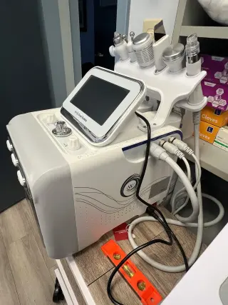 MÁQUINA FACIAL PROFESIONAL 6 EN 1 (Tipo Hidrafacial / Aqua Peel)