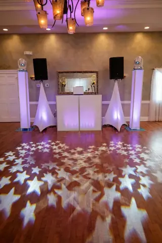 DJ CON PANTALLAS LED Y LUCES PARA XV AÑOS Y BODAS - LOS ANGELES Y ALREDEDORES