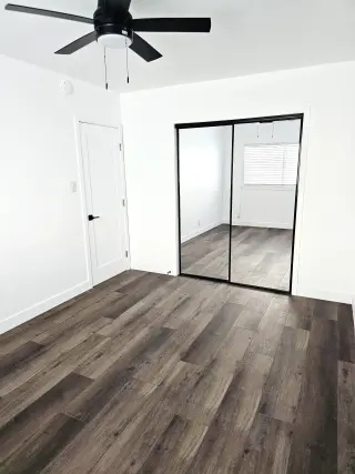 Hermoso Apartamento de 2 Rec / 1 Baño Totalmente Remodelado – Listo para Mudarse