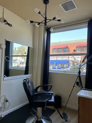 ¡SE SOLICITA BARBERO CON LICENCIA – CONTRATACIÓN INMEDIATA! 💈