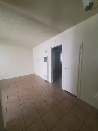 Se Renta Apartamento de 1 Recaamra llame al 6269234054